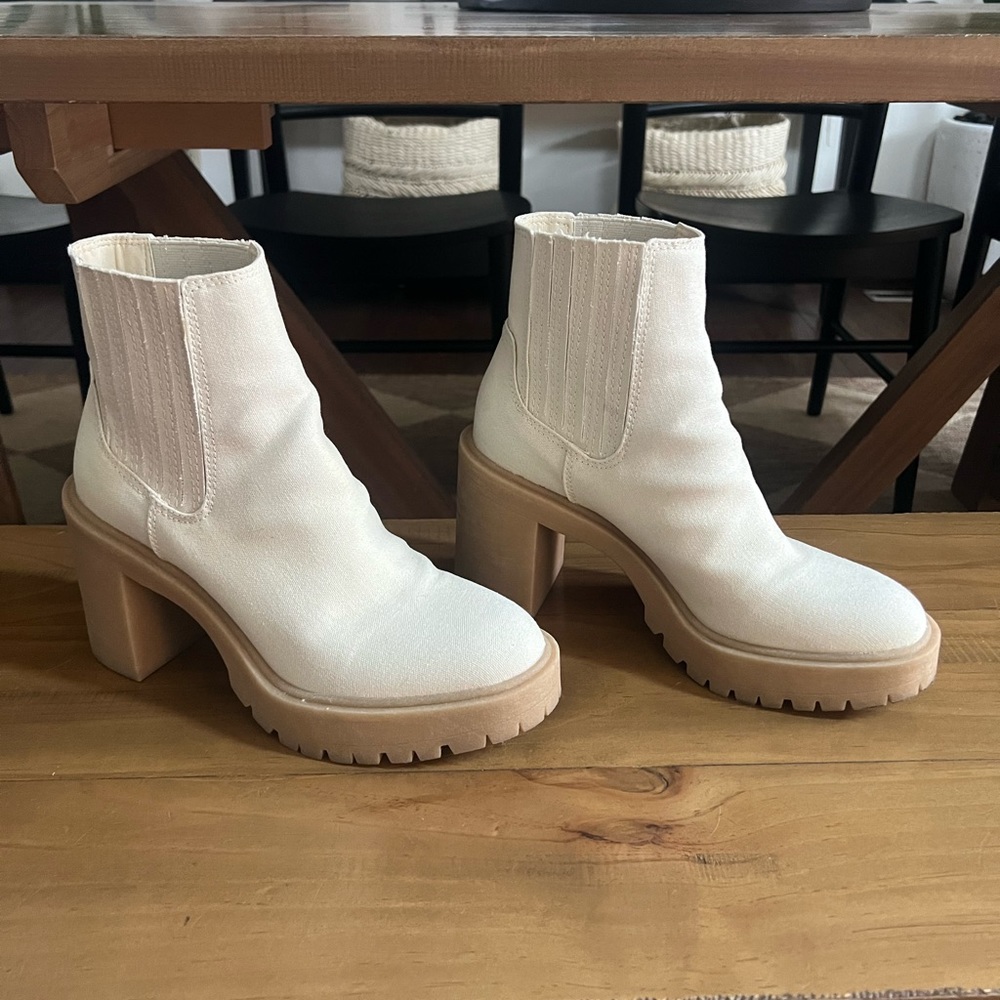 Dolce Vita Castor Booties - Picture 5 of 7